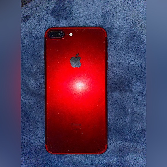 Red Iphone 7 plus has 128 gigs of space and is already been factory reset.